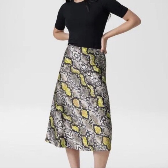 Universal Standard Dresses & Skirts - Universal Standard Snake Print Slip Skirt with Yellow Accents